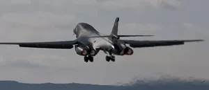 Axios: ABD, İran'da Yeniden B-1 Bombardıman Uçaklarıyla Saldırıyor