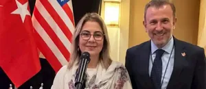 Ferda Bakay Saka’ya Türkiye–ABD İş Birliğine Katkılarından Dolayı Plaket