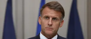 Hausse des Prix à la Pompe, Menace Russe... Emmanuel Macron S'Exprime sur TF1 et France 2