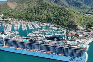 333 Metrelik Dev Kruvaziyer Marmaris'e Geldi: Gemide 5 Binden Fazla Kişi Var