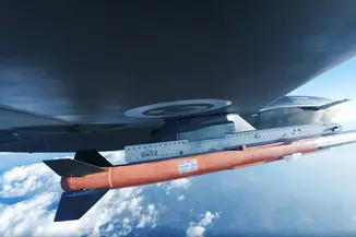 Bayraktar KIZILELMA'dan milli donanımlarla gövde gösterisi