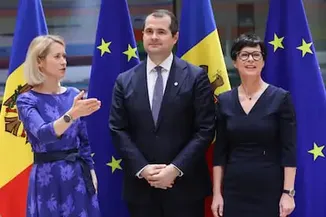 Bruselas Presiona A las Capitales para Lanzar la Gran Ampliación de la UE