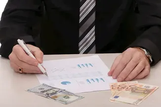 Finansal Kesim Dışındaki Firmaların Net Döviz Açığı Temmuzda Arttı