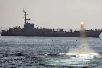 İran'dan ABD'ye yeni rest: Basra Körfezi'nde 'yasak bölge' ilan edecek