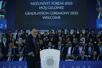 İstanbul Medipol Üniversitesi'nde mezuniyet töreni düzenlendi