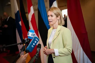 Kaja Kallas insta a los socios de Ucrania a no dejarse intimidar tras el ataque del dron ruso a tren