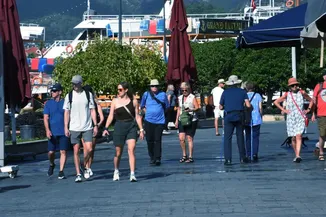 "MS Nieuw Statendam" kruvaziyeri Marmaris'e 2 bin 594 turist getirdi