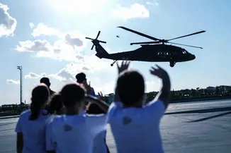 TEKNOFEST’te öğrenciler ilk kez helikopter deneyimi yaşadı