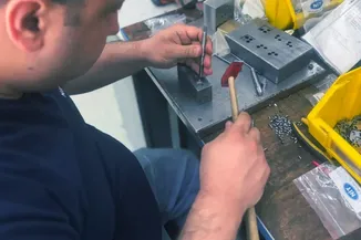 Triko imalatından makine yedek parça üretimine geçip 4 kıtaya ihracat yapıyor