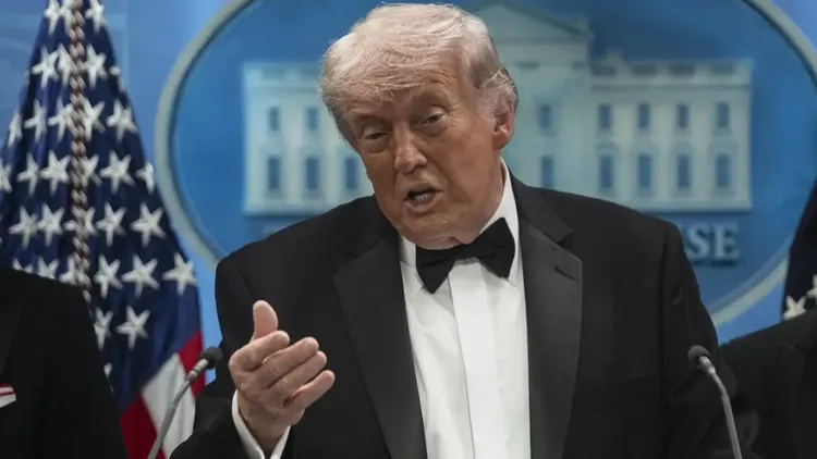 Trump'tan Dikkat Çeken Açıklama! 'İran Çöküş Aşamasında'