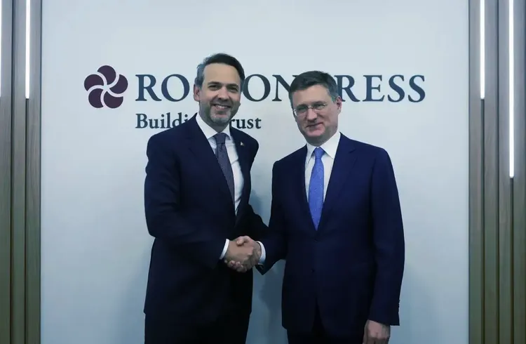 Bakan Bayraktar, Rusya Başbakan Yardımcısı Novak ile enerjide işbirliği imkanlarını görüştü Bakan Bayraktar, Rusya Başbakan Yardımcısı Novak ile enerjide işbirliği imkanlarını görüştü