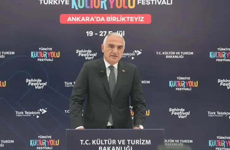 Bakan Ersoy Ankara'da Startı Verdi: Kültür Yolu Festivali Başladı