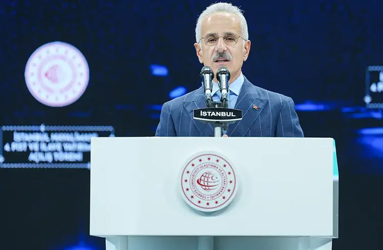 Bakan Uraloğlu: İstanbul Havalimanı 4. Pisti Küresel İddiamızı Artıracak