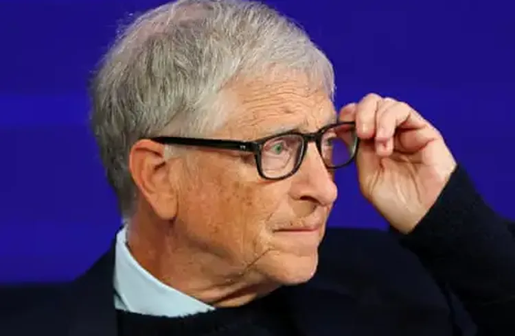 Bill Gates Predicts AI Will Kill a Billion People – But Saying He’s Been Wrong Before Is Quite the Understatement | Arwa Mahdawi