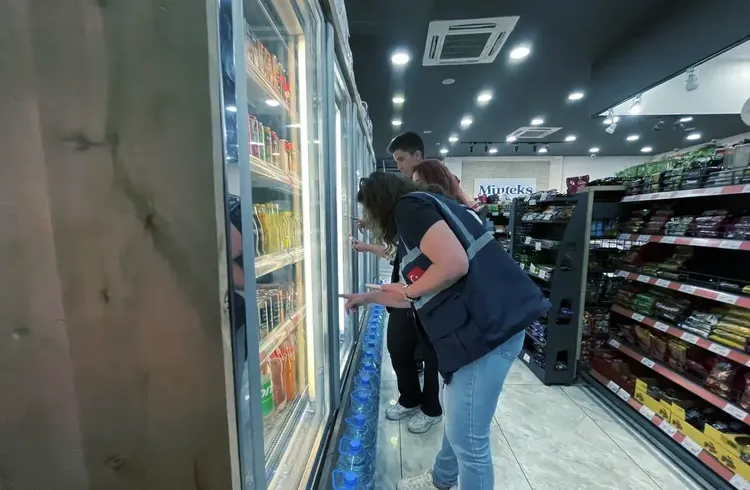Bursa'da Kurban Bayramı öncesi dinlenme tesisleri ve çarşı denetimi yapıldı Bursa'da Kurban Bayramı öncesi dinlenme tesisleri ve çarşı denetimi yapıldı