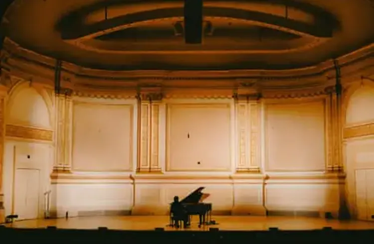 Cameron Winter at Carnegie Hall Review – Paul Thomas Anderson’s Sumptuous Recording Is an Immediate Classic