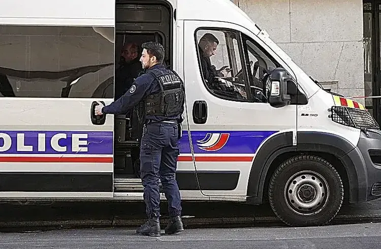 Condenado a cinco años de prisión un monitor de extraescolares por agresiones sexuales a nueve niños en un colegio de París