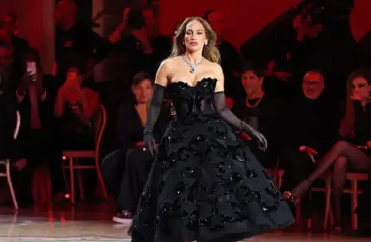 Dolce & Gabbana Mixes It up as Pressure Mounts for Turnaround
