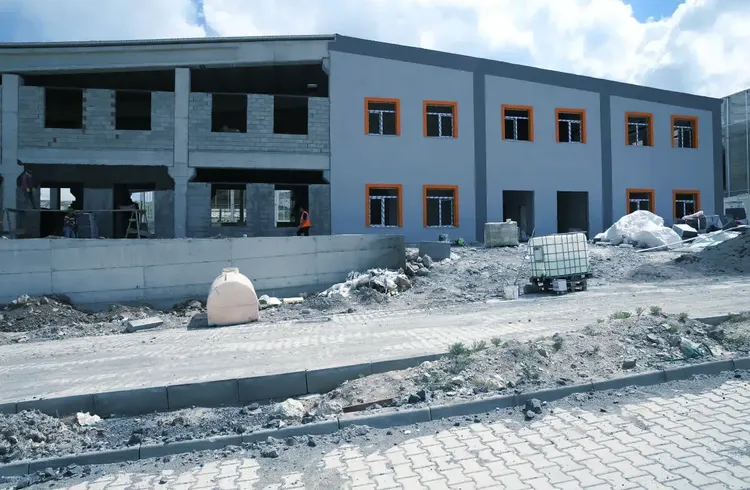 Erzurum'da 8 bin kişinin istihdam edileceği 2. OSB'nin inşası sürüyor Erzurum'da 8 bin kişinin istihdam edileceği 2. OSB'nin inşası sürüyor