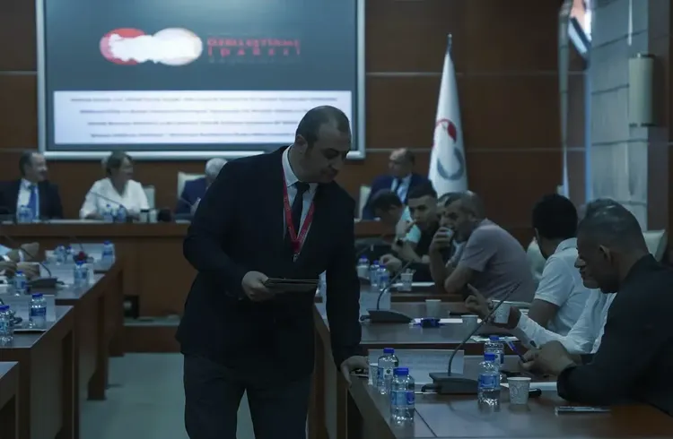Gaziler Hidroelektrik Santrali'nin özelleştirme ihalesi yapıldı Gaziler Hidroelektrik Santrali'nin özelleştirme ihalesi yapıldı