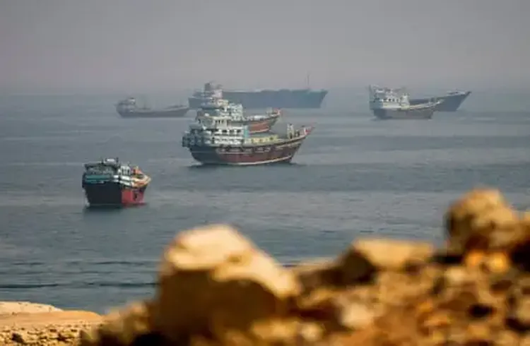 Iran Awaiting Response from Trump on Proposal to Open Strait of Hormuz in Six Days