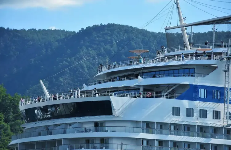 Marmaris'e "Aida Stella" kruvaziyeriyle 2 bin 500 yolcu geldi Marmaris'e "Aida Stella" kruvaziyeriyle 2 bin 500 yolcu geldi