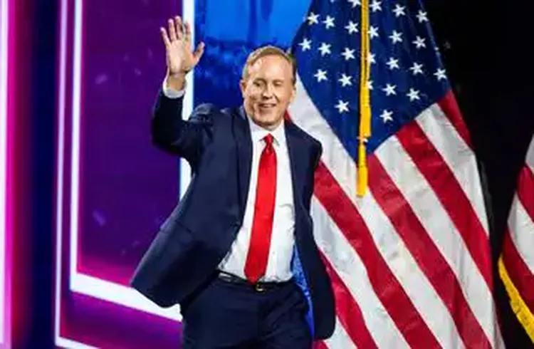 Más Republicanos Alertan del “Error” Que Representa la Nominación de Paxton y Creen Que Perderán el Puesto en el Senado por Texas