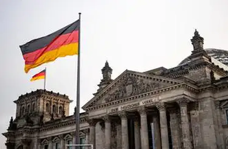 Ost, West und die Frage des Zusammenhalts
