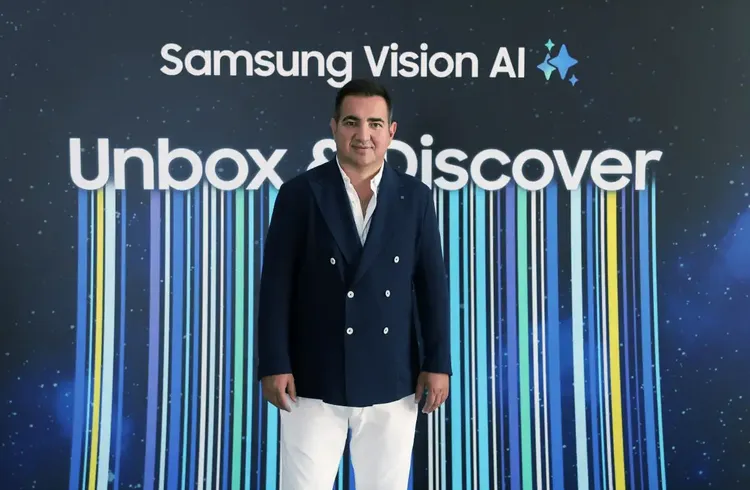 Samsung yapay zeka özellikli yeni televizyon serisini Türkiye'deki kullanıcılarıyla buluşturdu Samsung yapay zeka özellikli yeni televizyon serisini Türkiye'deki kullanıcılarıyla buluşturdu