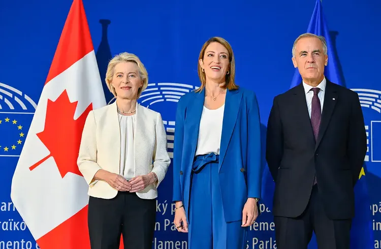 Von der Leyen ofrece a Carney que "Canadá se convierta en el primer miembro asociado de la UE"