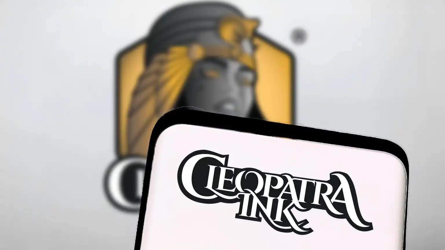 Cleopatra Ink Amerika'da Ödüle Doymadı