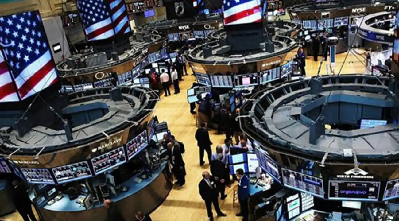 New York Borsası Düşüşle Açıldı