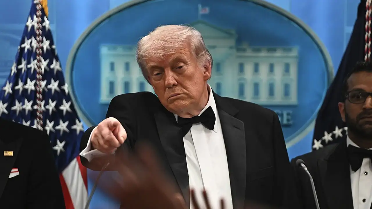 Trump’tan AB’ye Gümrük Resti: Otomobil ve Kamyonlara Yüzde 25 Vergi